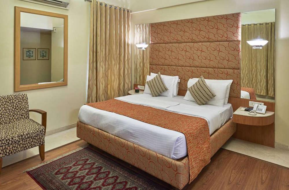 Astoria Hotel Mumbai Exterior foto